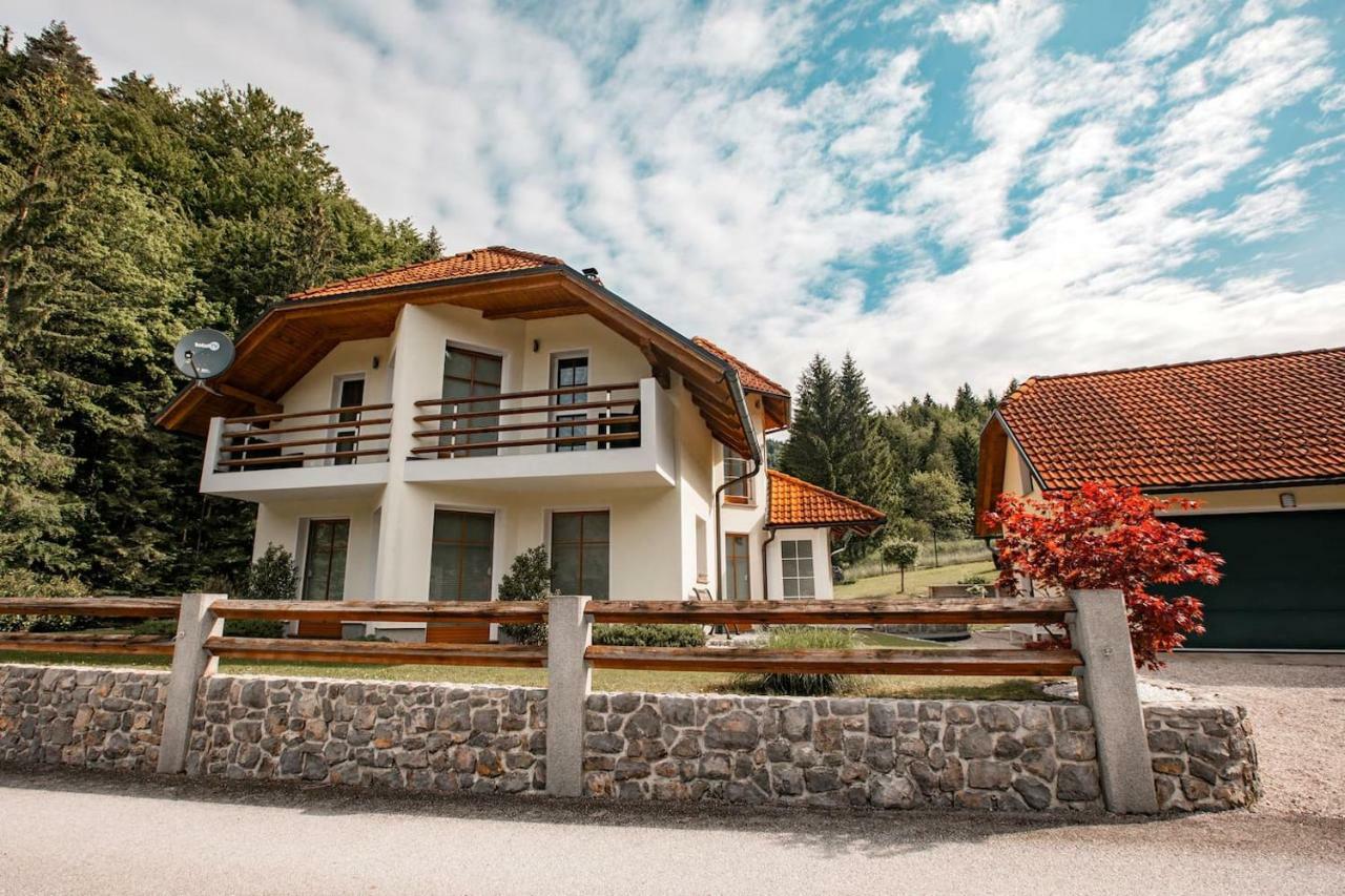 House Of Adventure - The Base To Explore Slovenia 라제비투히뉴 외부 사진